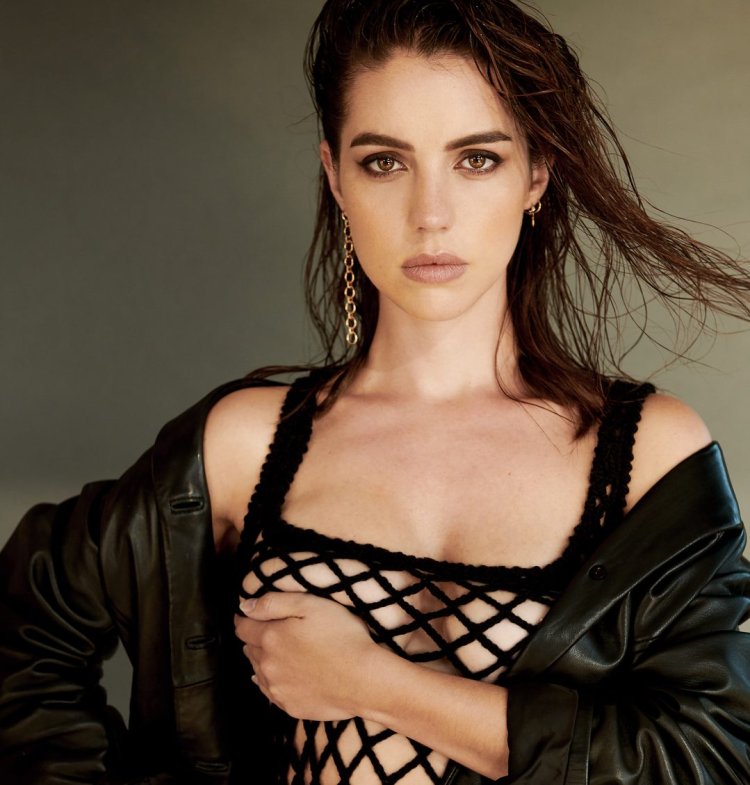 Adelaide Kane Erotic photos