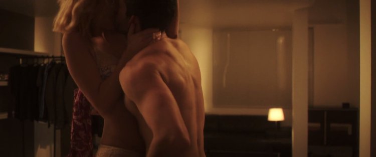 Amy Johnston photo naked