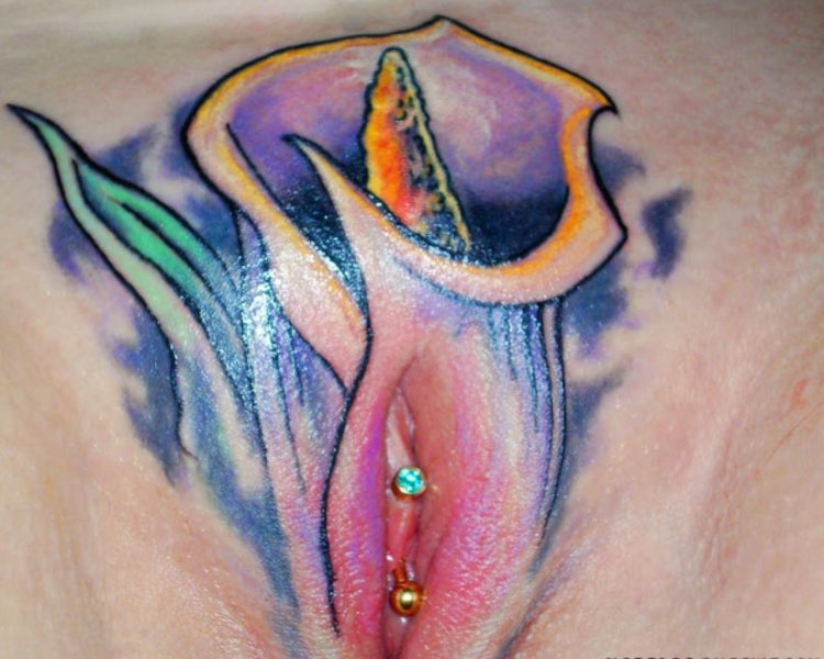 Women's intimate tattoos