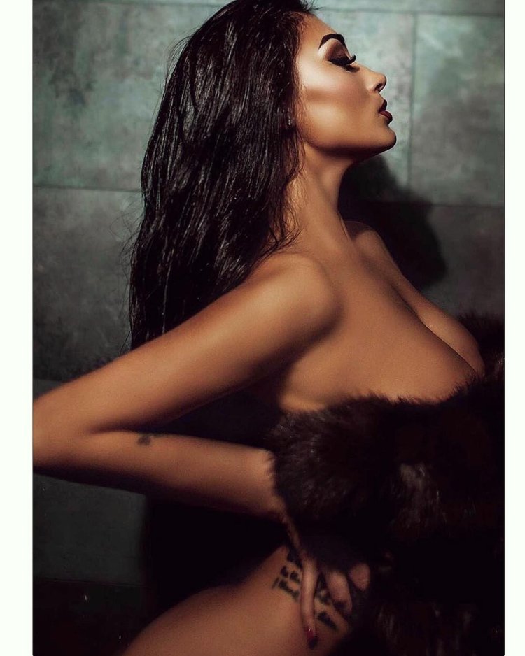 Model Diana Narbikova