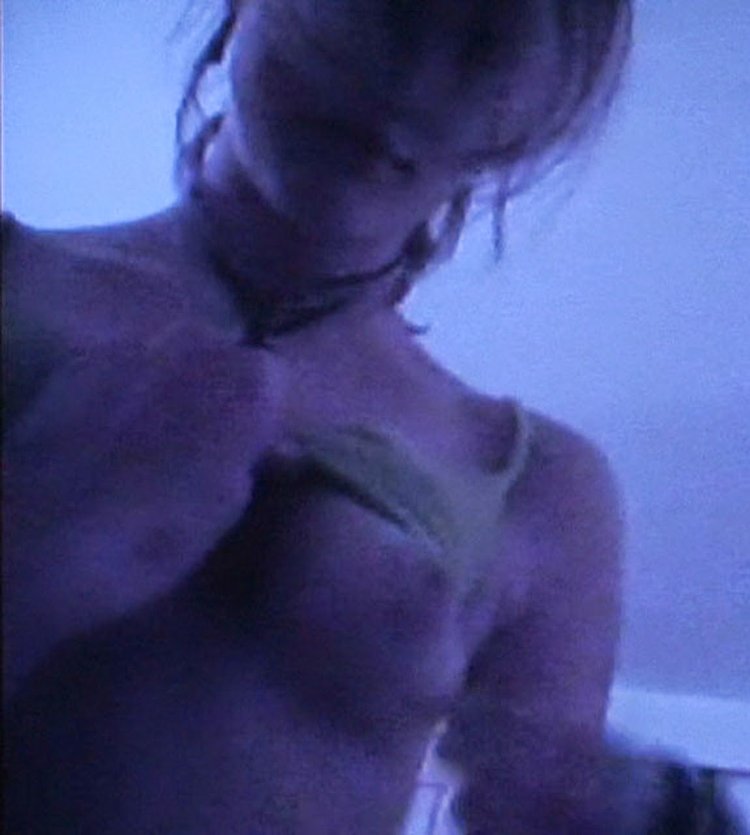 Biography of porn actresses Leighton