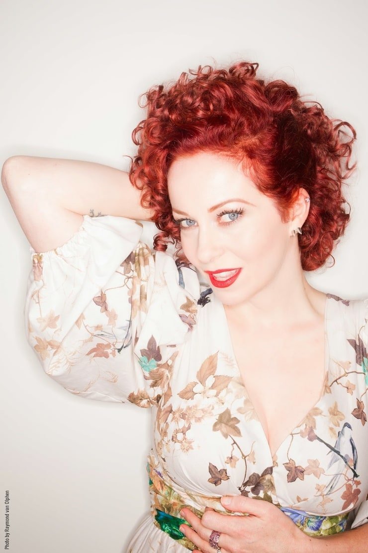 Anneke Van Girsbergen