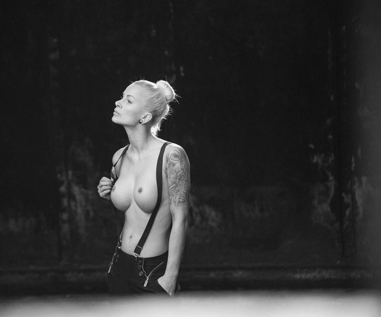 Nude nude Arkady Kurt