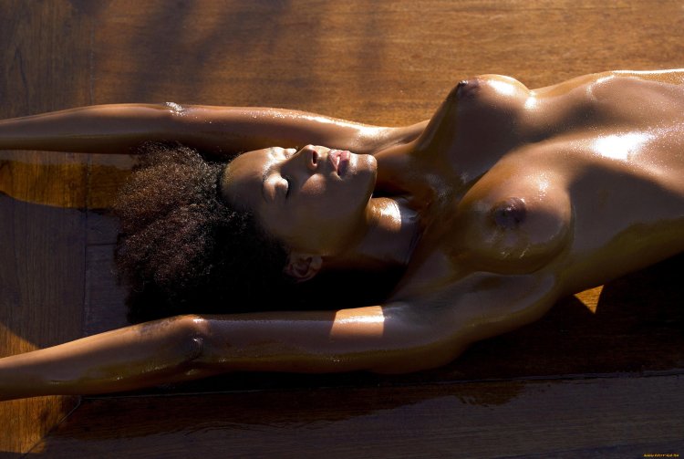 Beautiful girls naked in oil