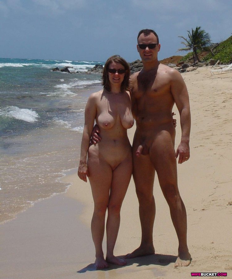 Pairs of nude from Brazilian beaches