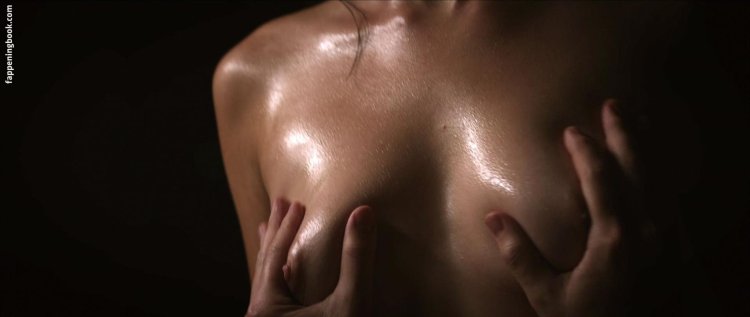 Nikki Reed Nude thirteen