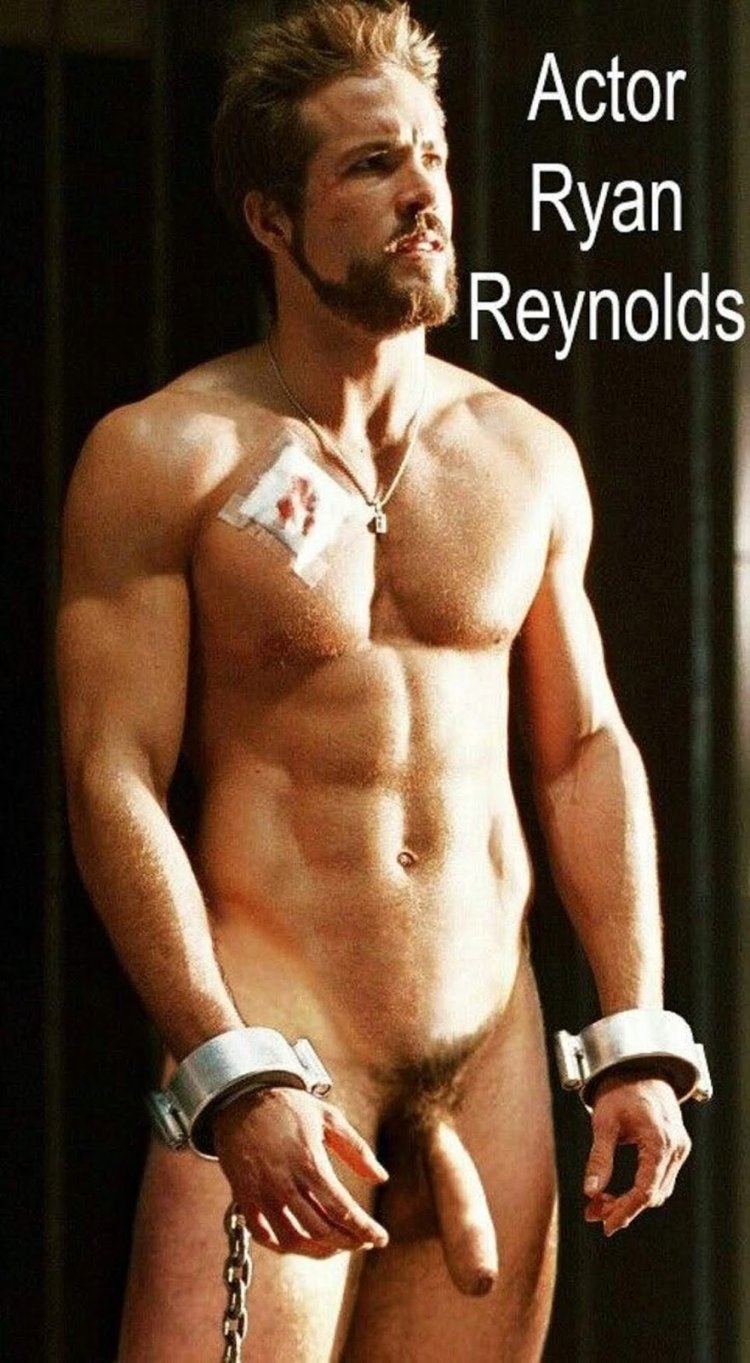 Actor Ryan Reynolds Naked