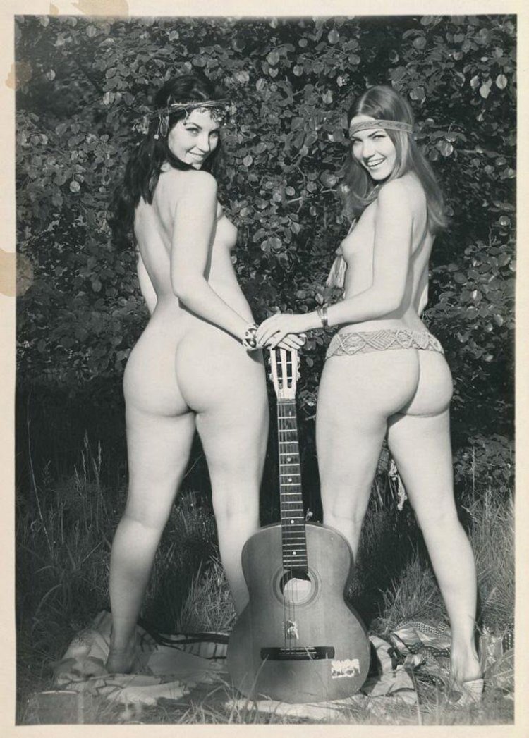 Retro pictures of naked women