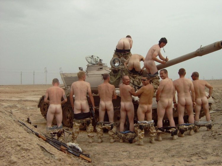 Naked Russian soldiers
