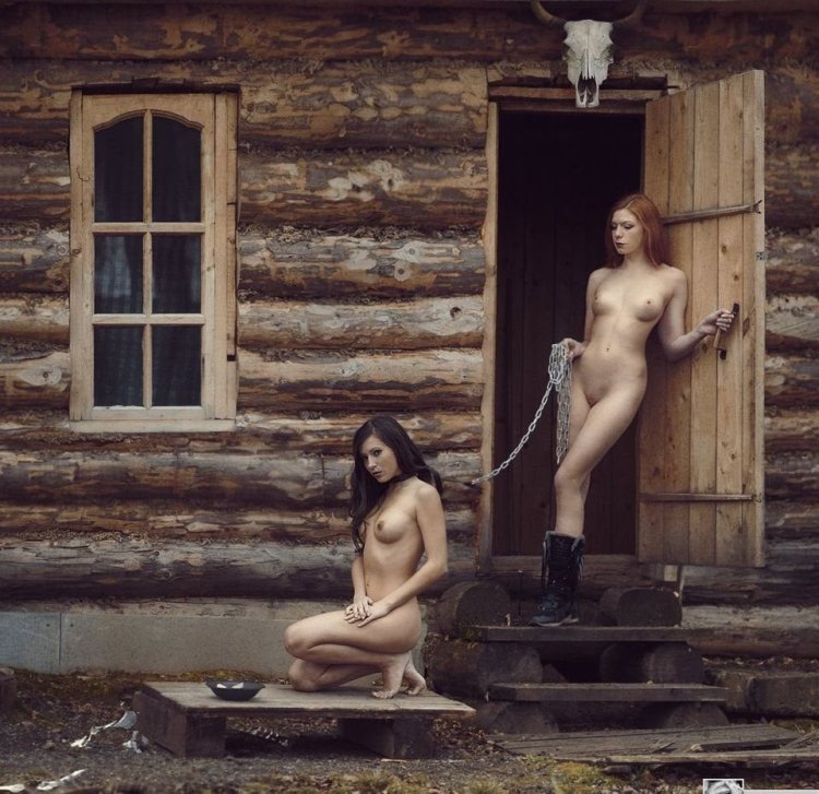 Girls are naked in shackles