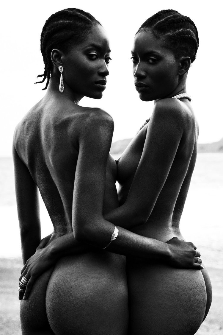 Sitting girls from African tribes