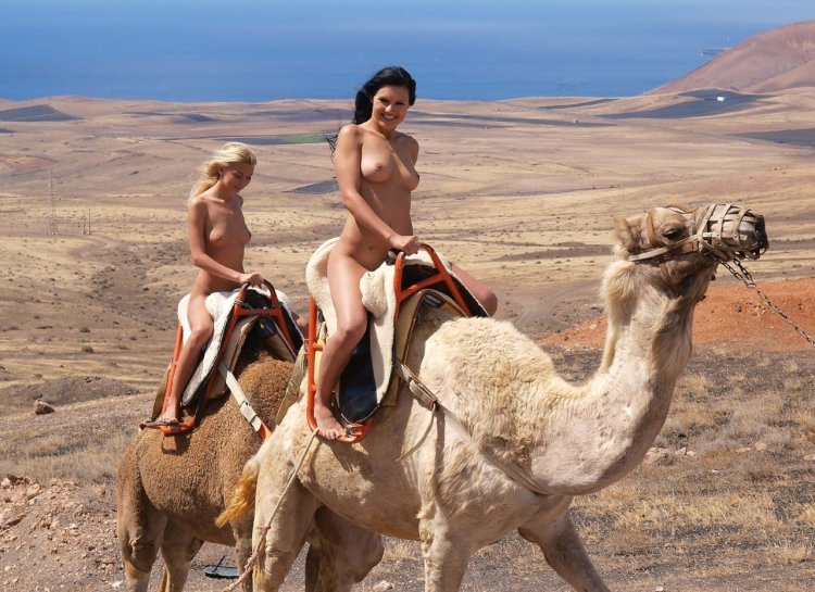Naked girls in the desert