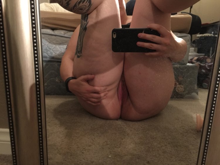 Ellie Renee naked masturbation