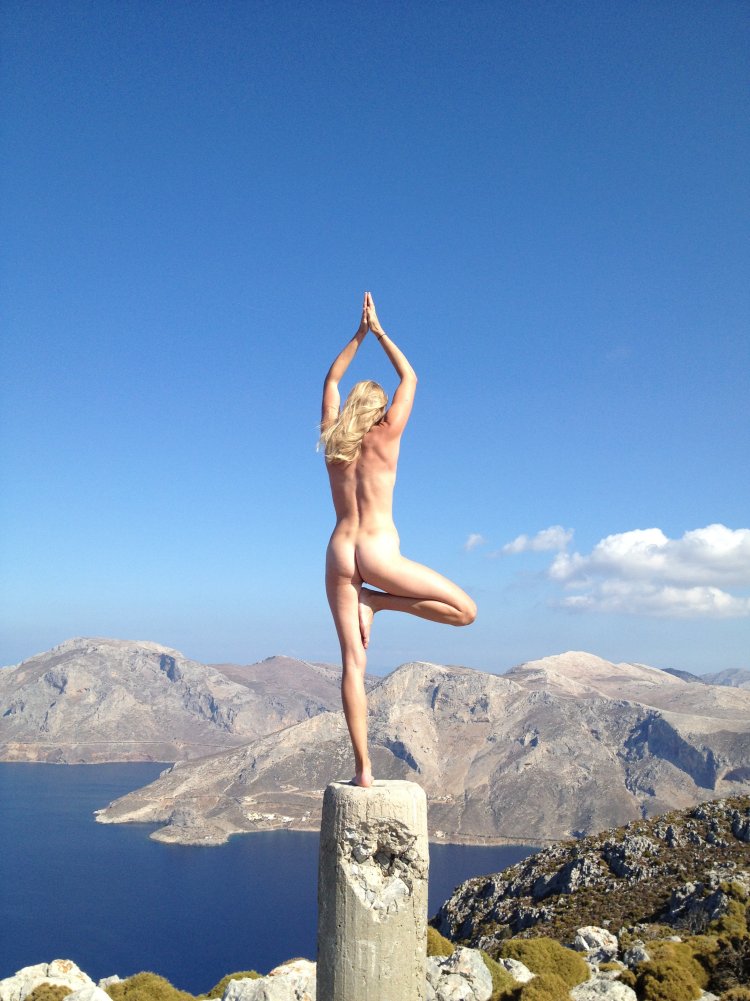 Girls with tits in the mountains