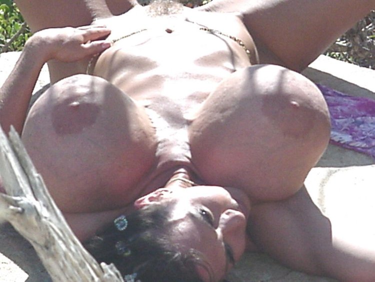 Download Free Cumshots in Tongue Picture Gay Casey James So