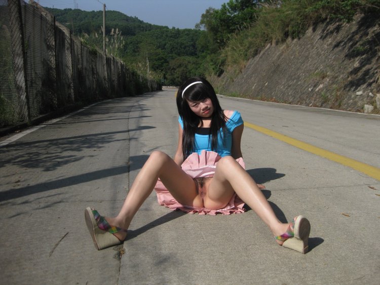 Stockings White Pussy Public Alone Chinese
