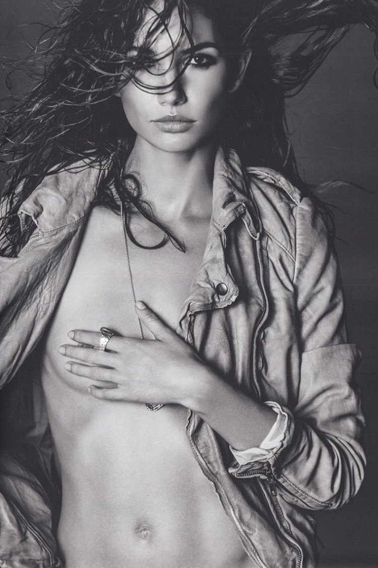 Miranda Kerr Naked photo shoot