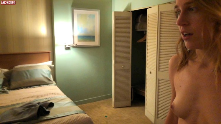 Leanna Decker Sexy 2018