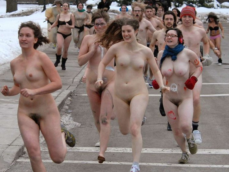 Public Nudity Project: Bay to Breakers Naked without panties