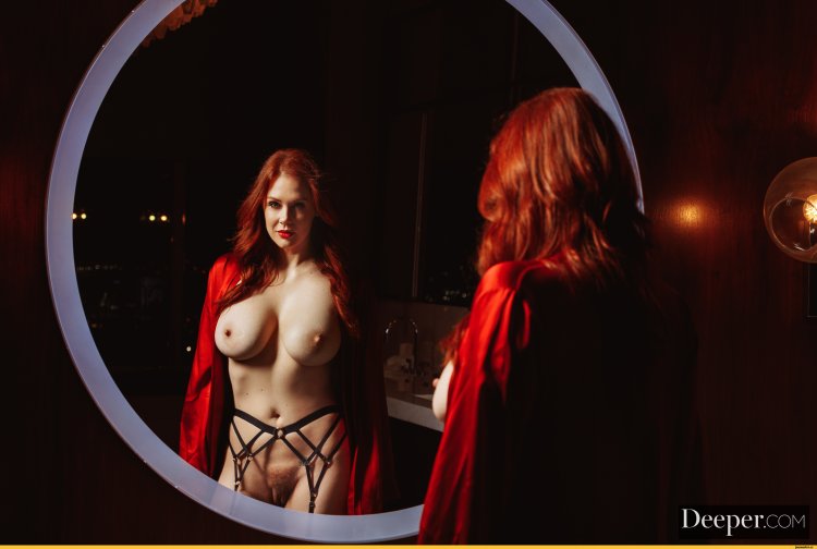 Maitland Ward Baxter Naked in stockings