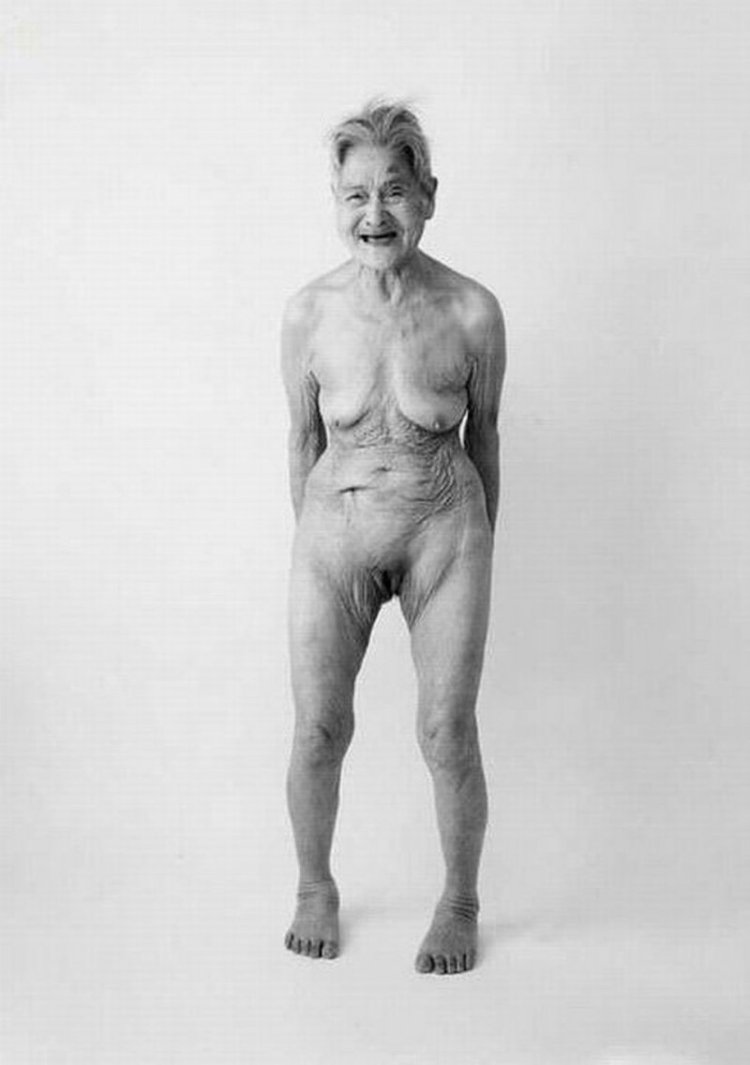 Photo shoots of naked old women