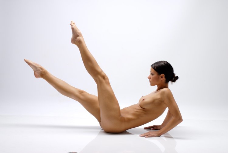 Inna Vidgof Yoga naked