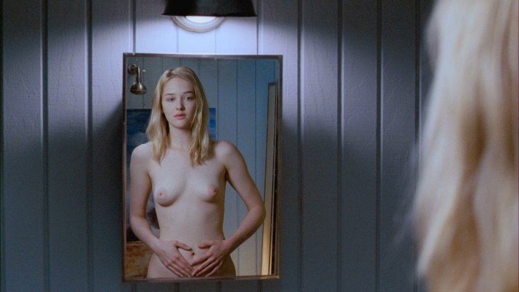 Helen Hunt Naked in the movie Surrogat