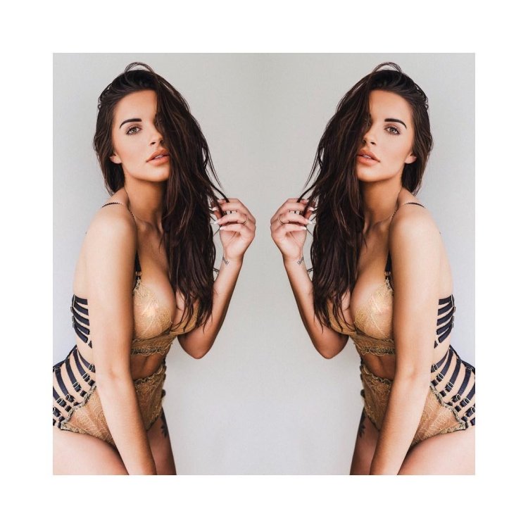 Jessica Rose Clark Naked