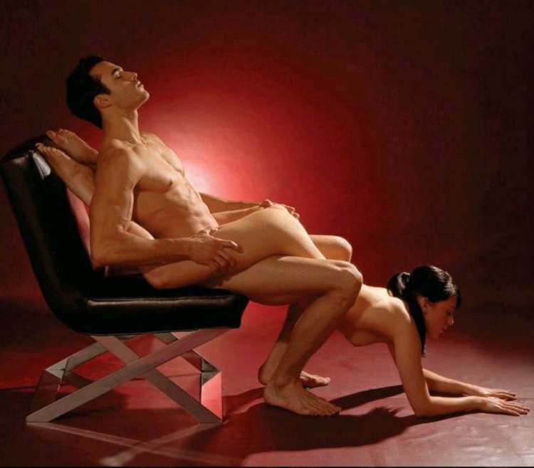 Poses of camatustust