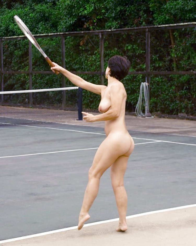 Ten tennis naked