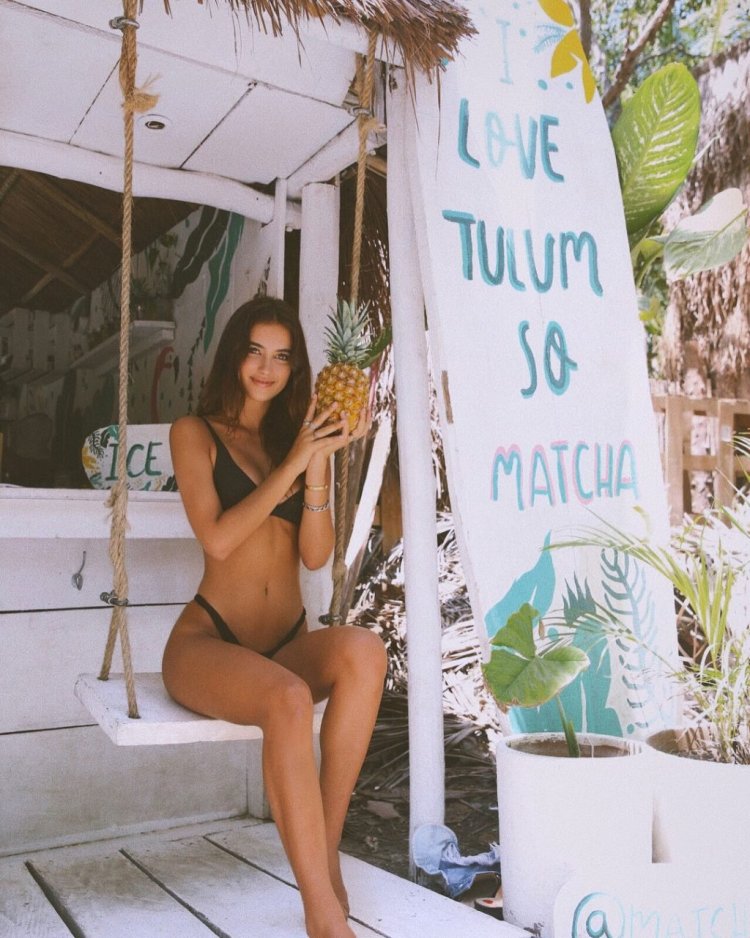 Elisha & Renee Herbert Toples Hasbian