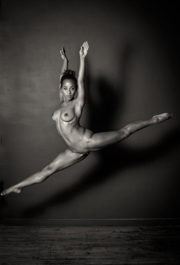 Naked gymnasts and ballerins