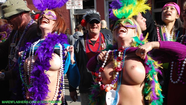Mardi Gra in New Orleans Tits