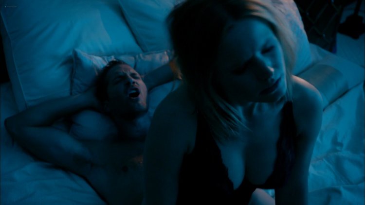 Mika Newton is naked