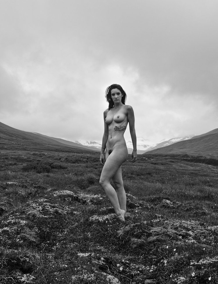Beautiful naked Icelanders