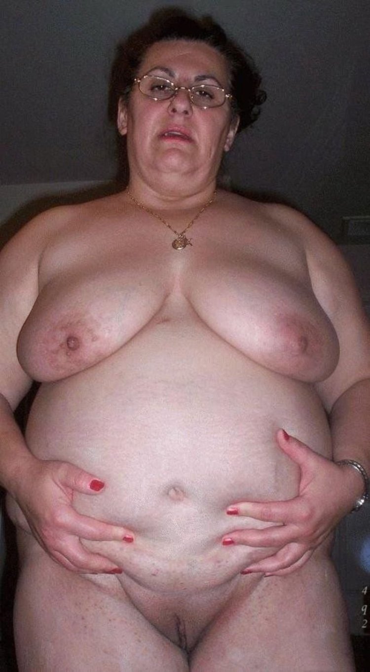Naked thick old grandmothers