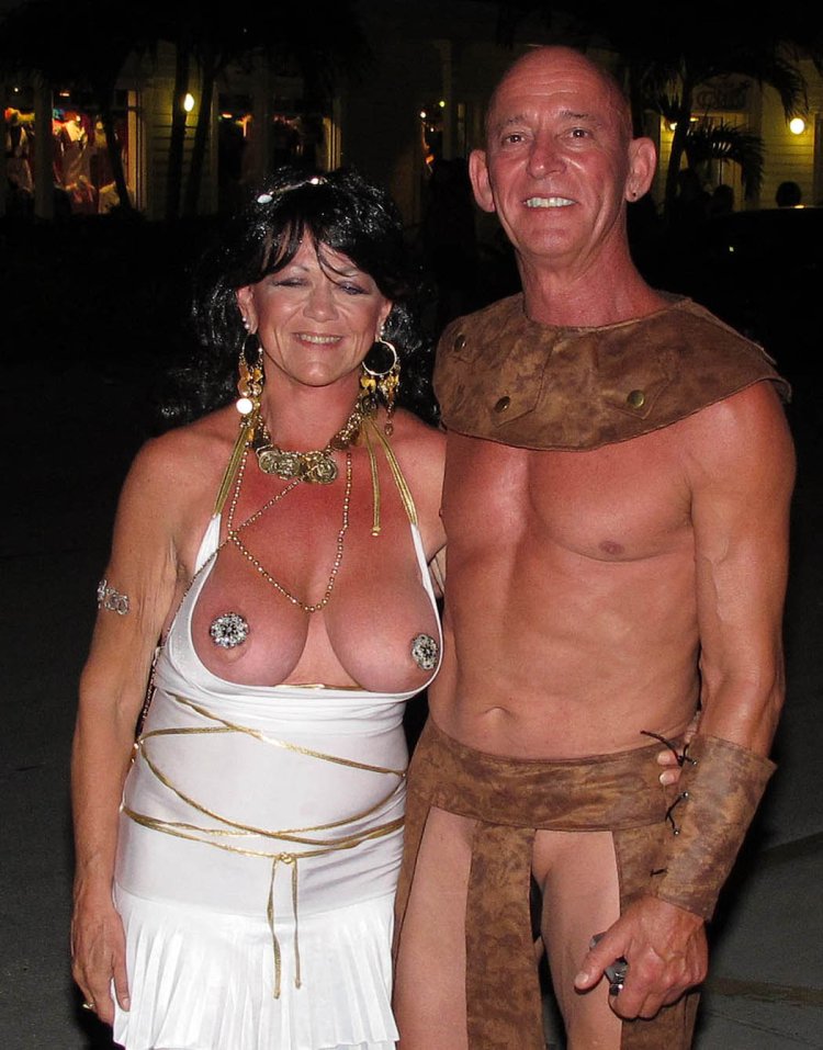 Fantasy Fest Naked Hui