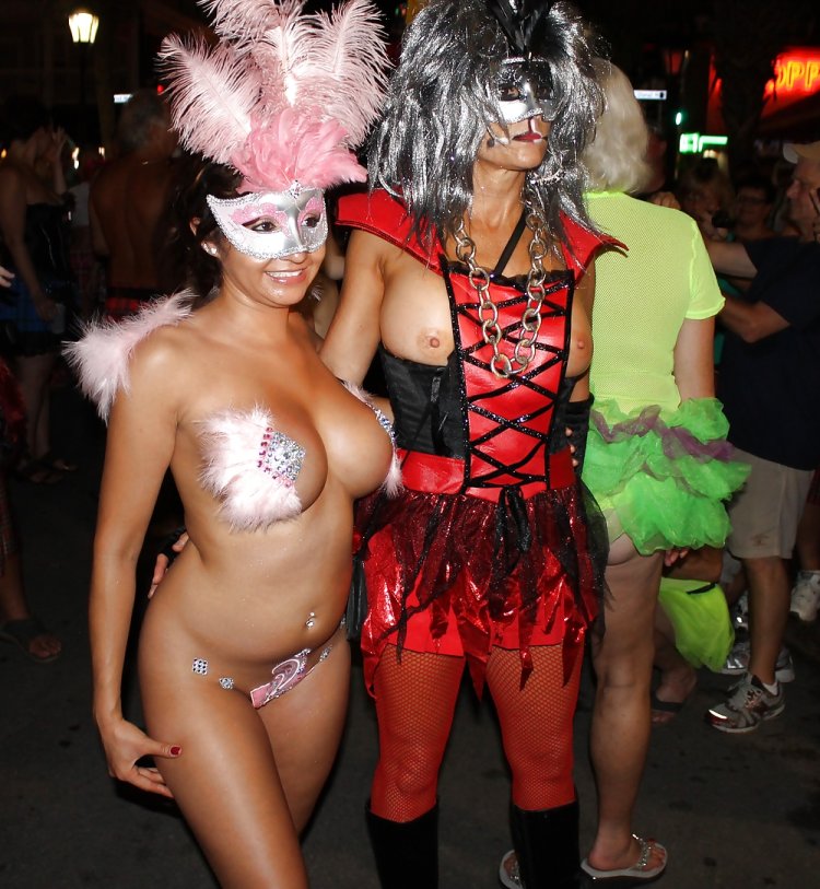 Fantasy fest without panties