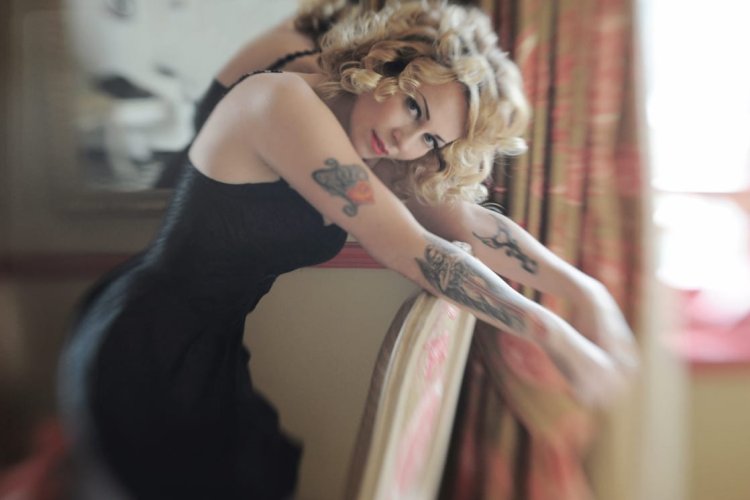 Anneke van Giersbergen photo