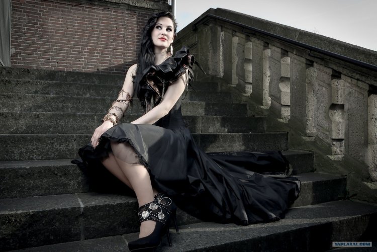 Xandria vocalist