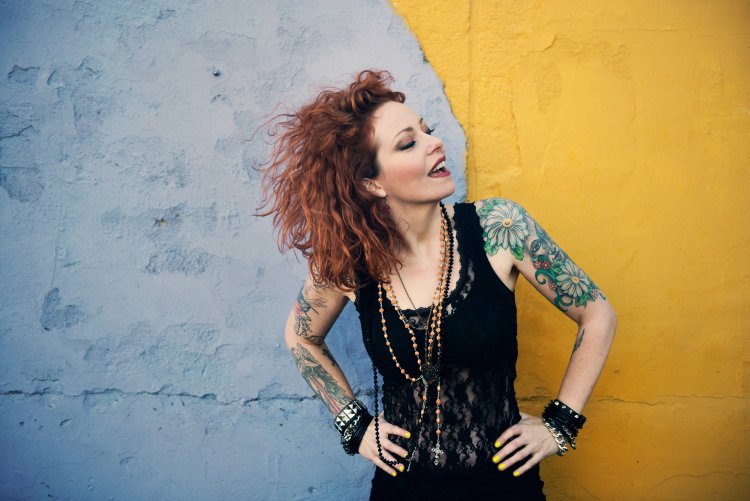 Anneke Van Girsbergen