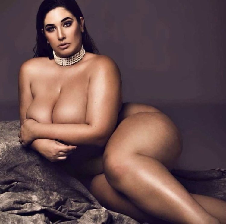 Natalia Lozano model Plus-Size nude