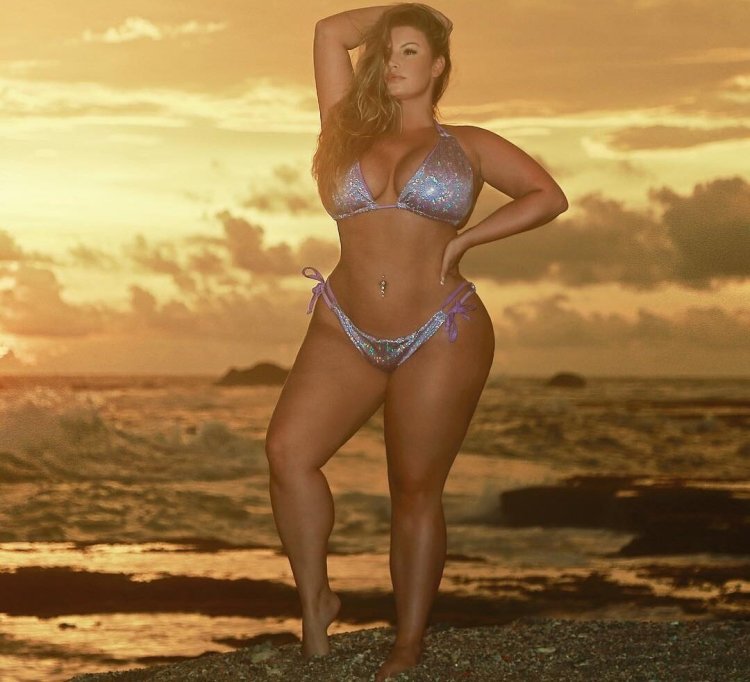 Taya Christian Big Ass