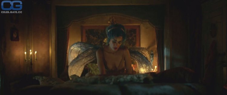 Cara -Carnival Row Nude