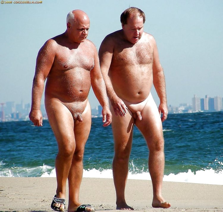 Elderly nudist couples