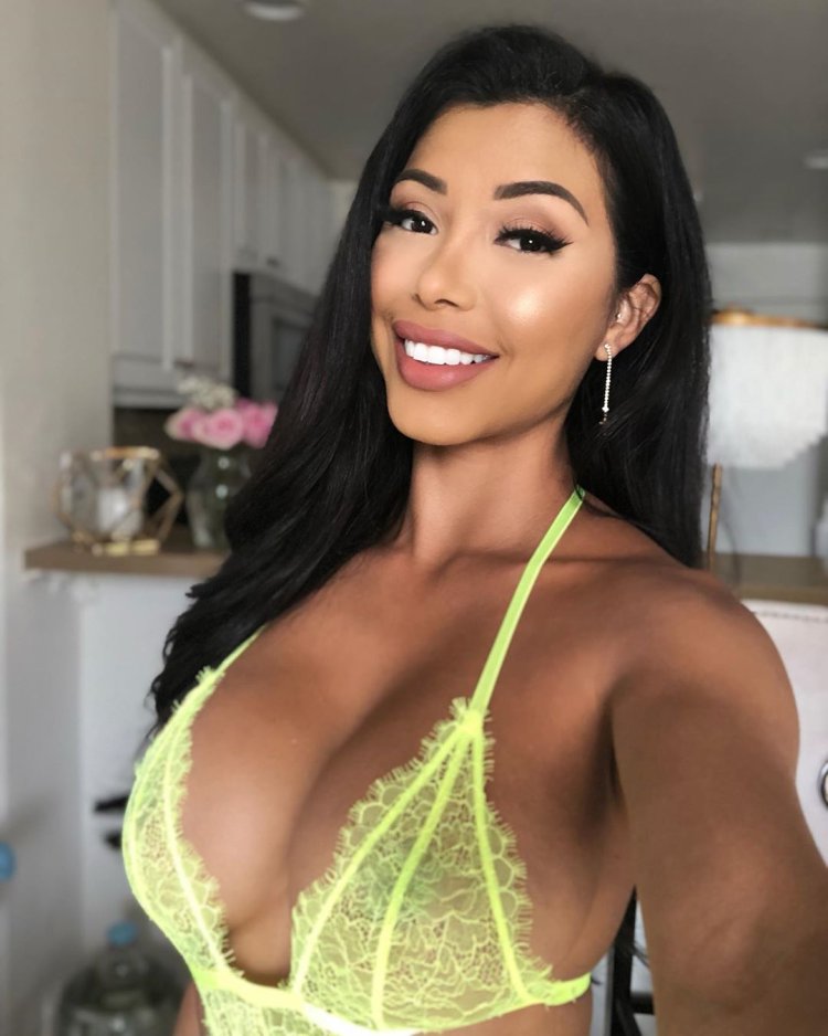 Bimbo girlfriend Toples xxx