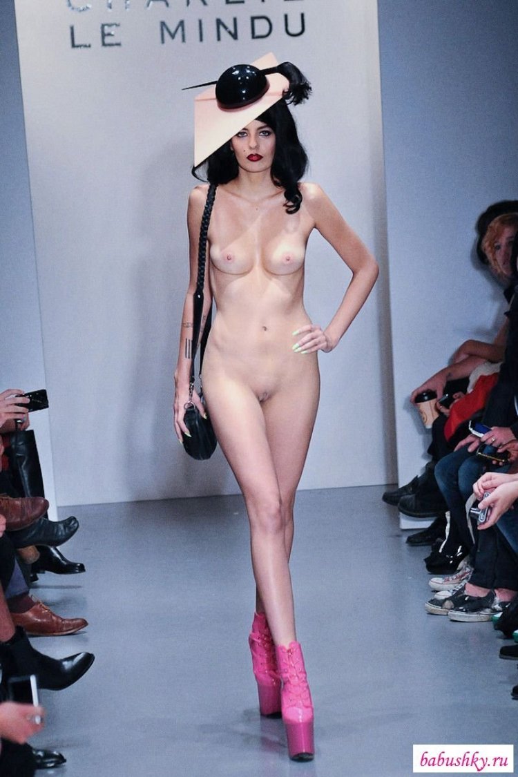 Naked Fashion Charlie Le Mind