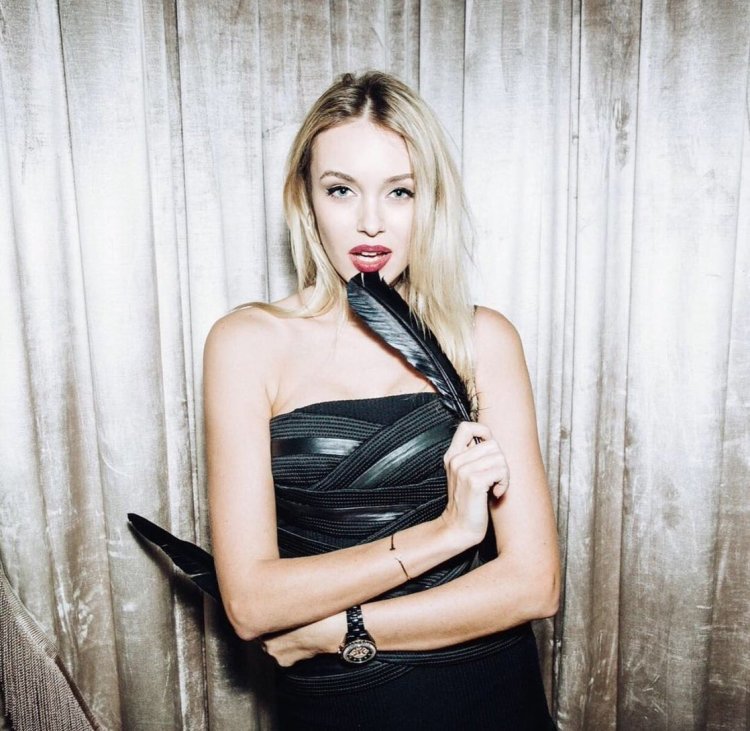 Xenia tchoumitcheva in underwear