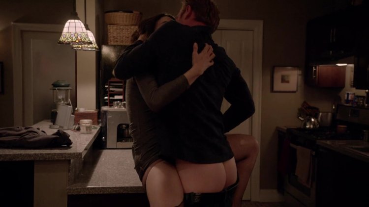 Emma Grinwell shameless scenes