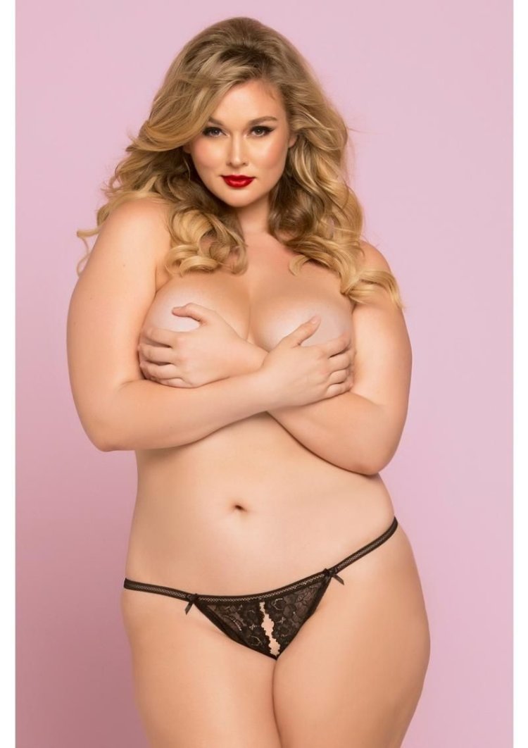 Hunter McGRADY in linen